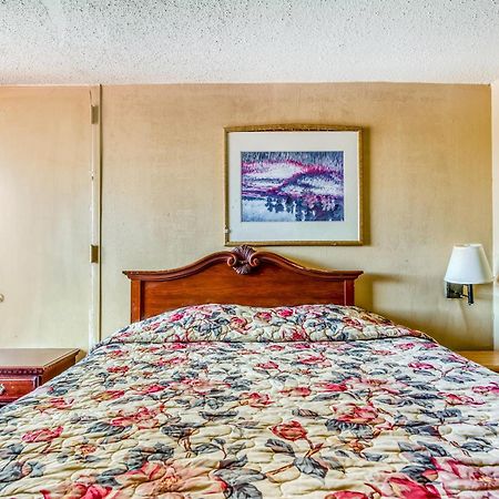 Oyo Hotel Jackson North I-55 Buitenkant foto
