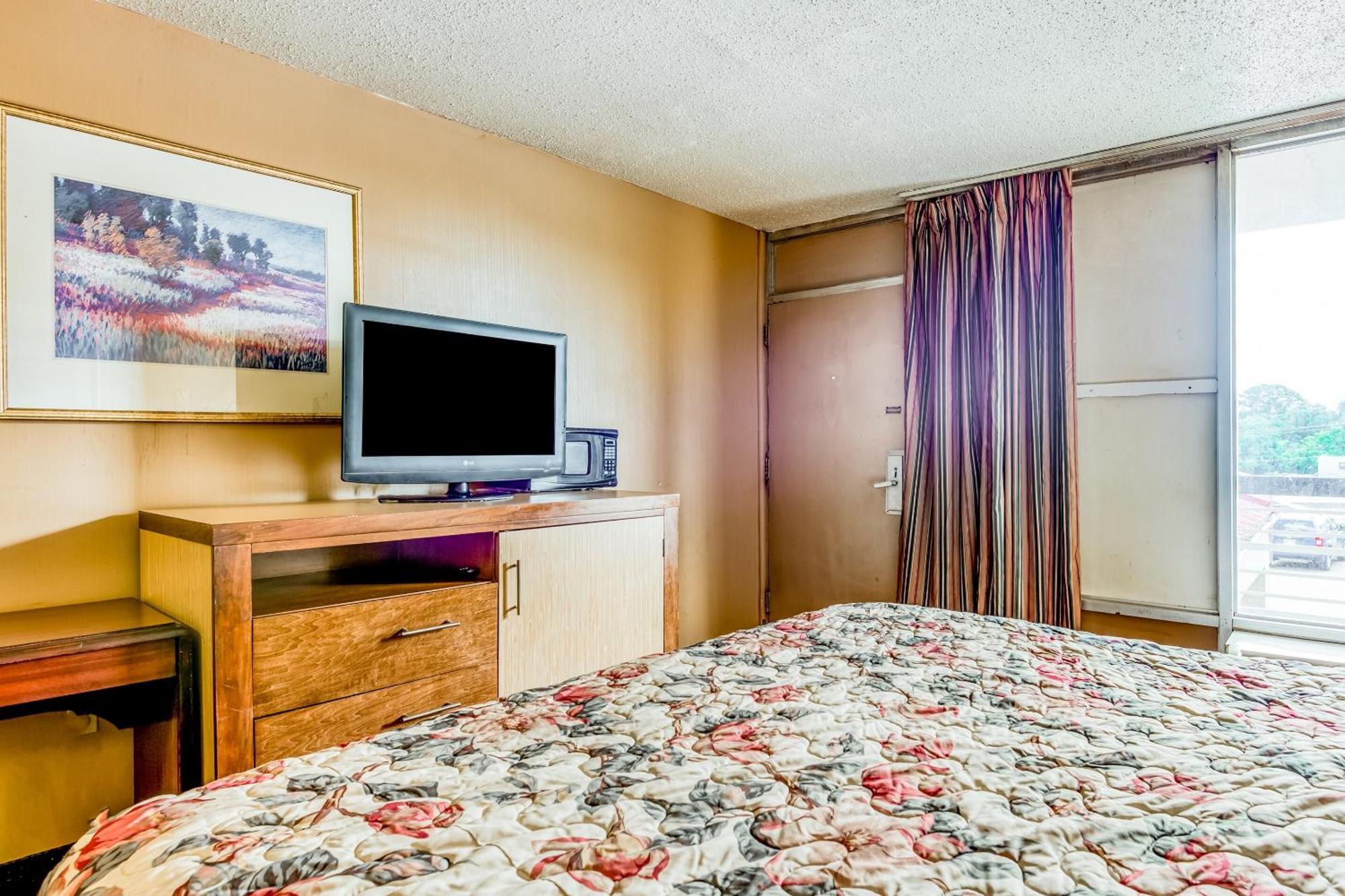 Oyo Hotel Jackson North I-55 Buitenkant foto